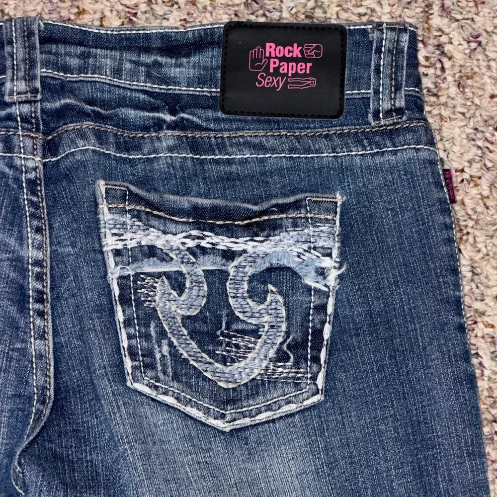 Women's size 29, size 8 rock paper sexy‎ capris Classic Blue Women's Jean capris